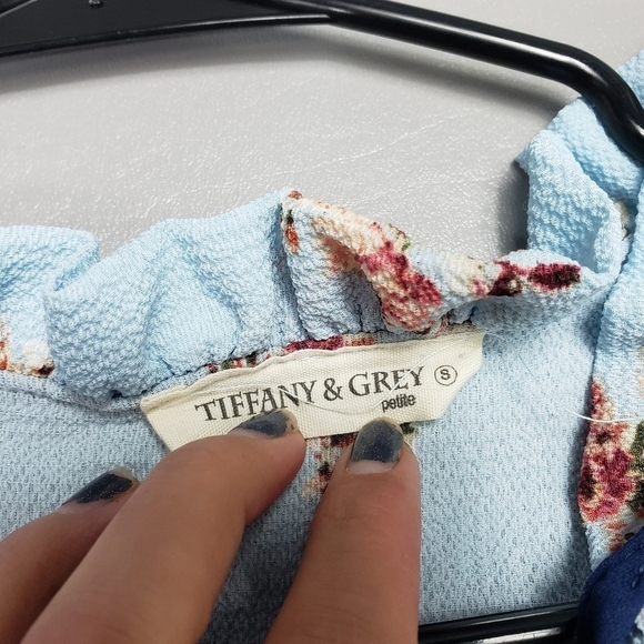 Tiffany and grey blue top size small petite - Picture 5 of 9
